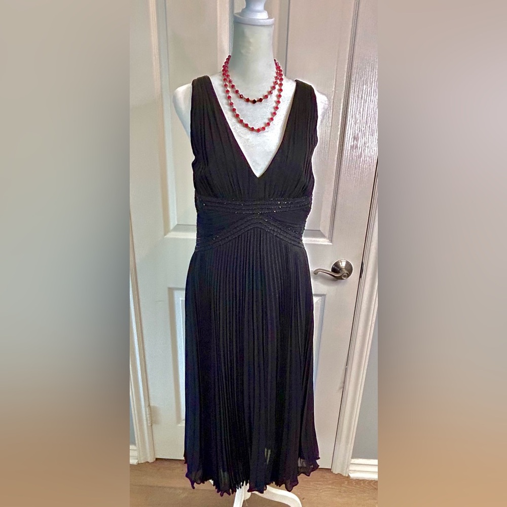 🖤”Jones New York” NWT 100% Silk Black Midi Formal Beaded and Pleated Dress🖤